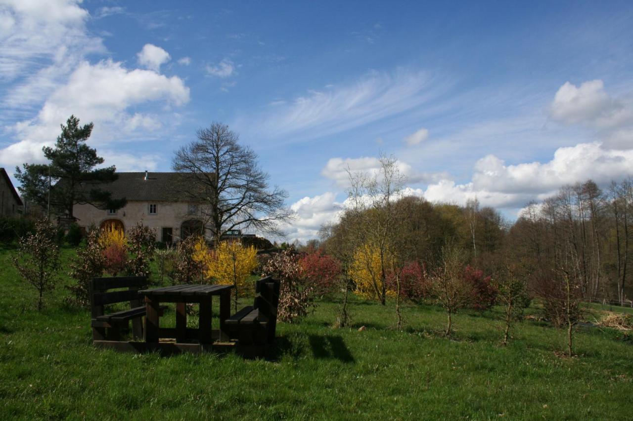 Chambres D'Hotes "La Landre" Le Clerjus エクステリア 写真